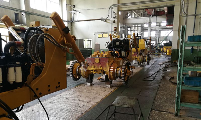 Lini Produksi Pembuatan Mesin Forklift