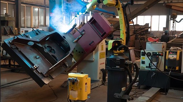 Lini Produksi Pembuatan Mesin Forklift