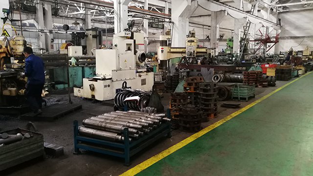 Lini Produksi Pembuatan Mesin Forklift