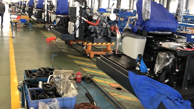 Lini Produksi Pembuatan Mesin Forklift