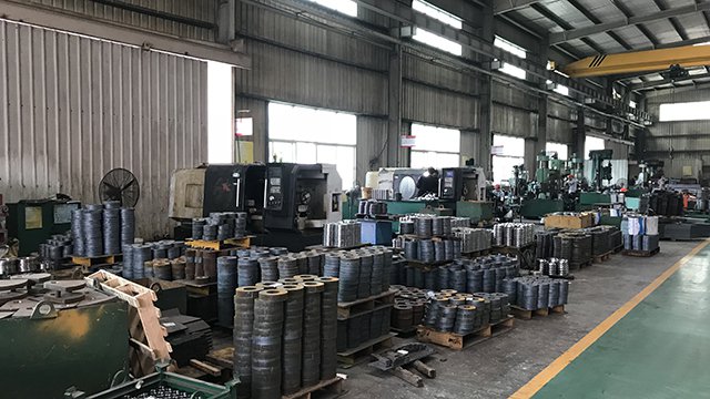 Lini Produksi Pembuatan Mesin Forklift